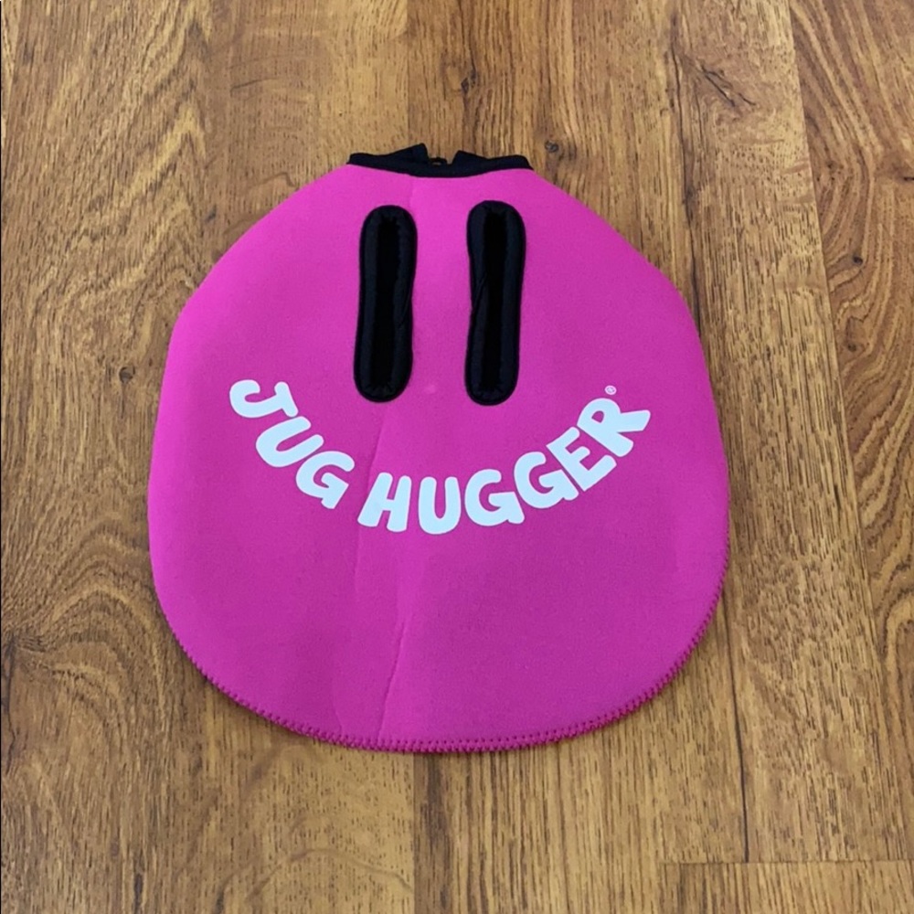 Jug hugger
